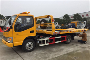 镇宁哪里有拖车服务